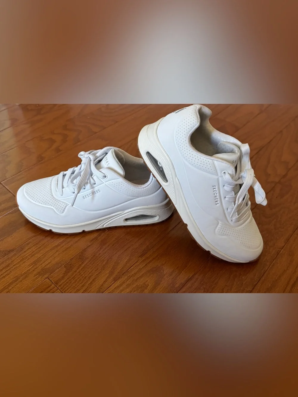 Skechers Women's Uno- Stand On Air Sneakers